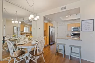 Photo #3: 6519799 Listing