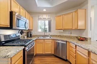 Photo #6: 6519799 Listing