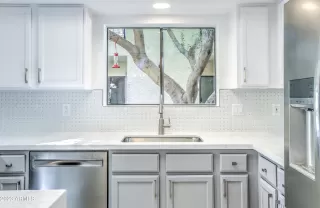 Photo #2: 6519842 Listing