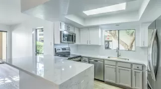 Photo #3: 6519842 Listing