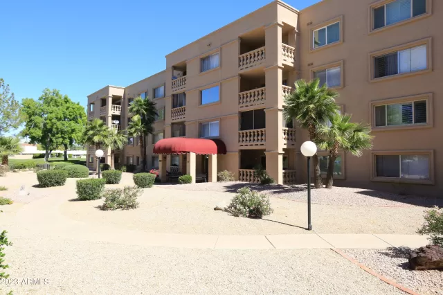 MLS: 6519868 Condo For Sale