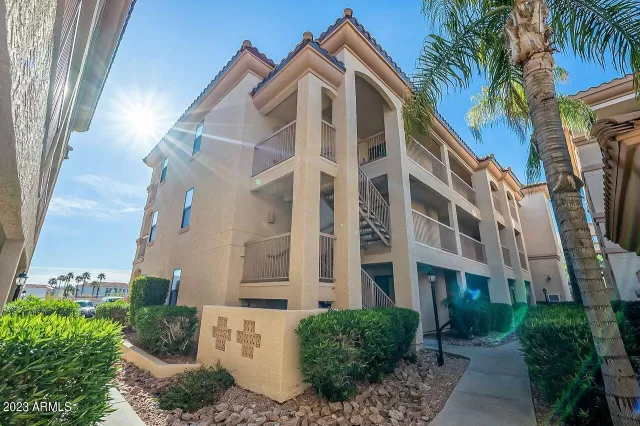 MLS: 6519893 Condo For Sale