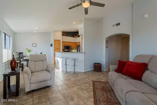 Photo #3: 6519893 Listing