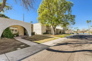 Photo #2: 6520025 Listing 