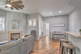 Photo #4: 6520163 Listing