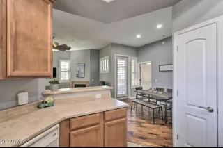 Photo #6: 6520163 Listing