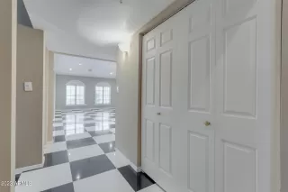 Photo #5: 6520545 Listing