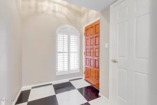 Photo #6: 6520545 Listing