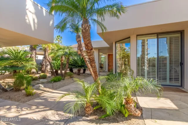 MLS: 6520727 Condo For Sale