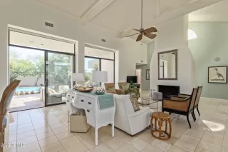 Photo #2: 6520727 Listing 