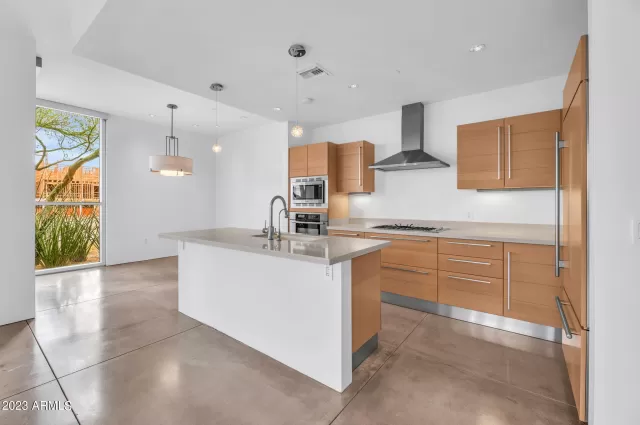 MLS: 6520821 Condo For Sale