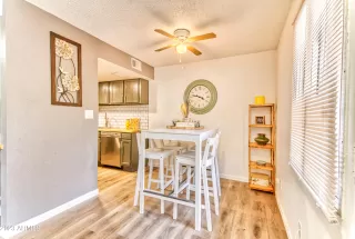 Photo #3: 6521014 Listing 