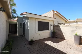 Photo #4: 6521059 Listing