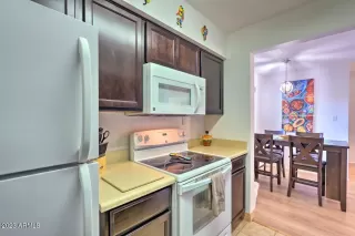 Photo #6: 6521262 Listing