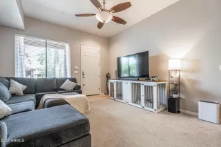 Photo #4: 6521430 Listing