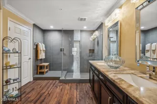 Photo #1: 6521444 Listing