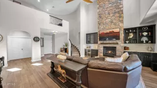 Photo #4: 6521522 Listing