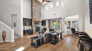 Photo #5: 6521522 Listing