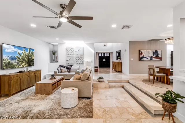 MLS: 6521601 Condo For Sale