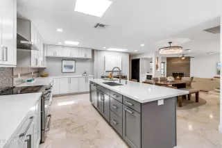 Photo #4: 6521601 Listing 