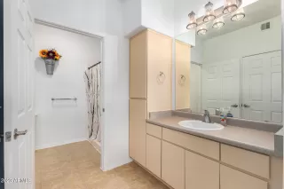 Photo #6: 6521630 Listing 