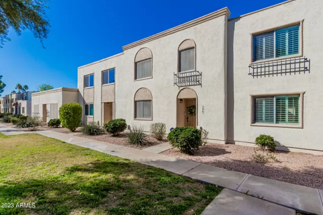 MLS: 6521631 Condo For Sale