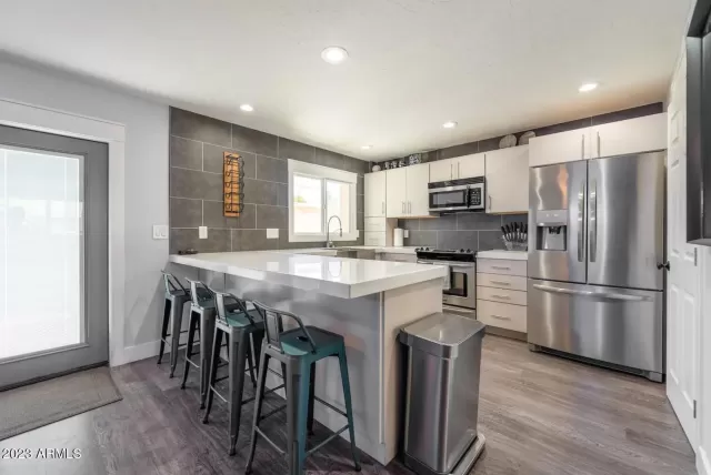 MLS: 6521670 Condo For Sale