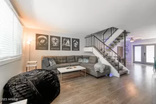 Photo #5: 6521670 Listing