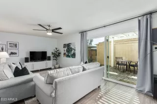 Photo #2: 6521776 Listing