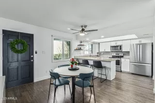 Photo #5: 6521776 Listing