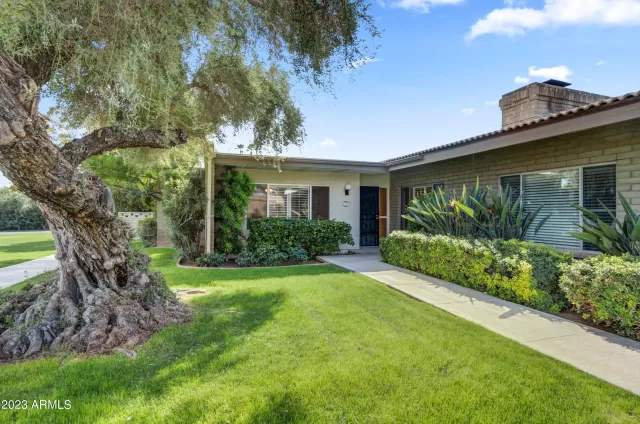 MLS: 6521849 Condo For Sale