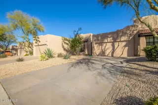 Photo #2: 6522597 Listing