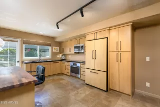 Photo #5: 6522723 Listing