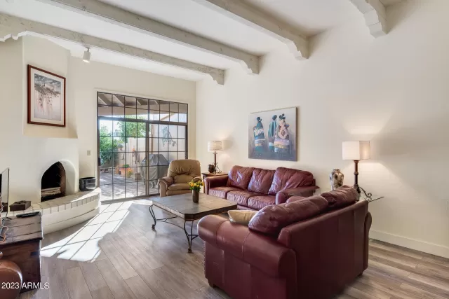 MLS: 6522844 Condo For Sale