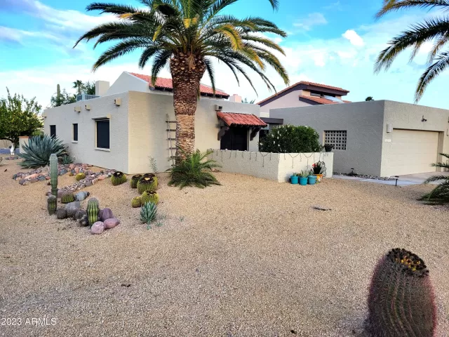 MLS: 6522861 Condo For Sale