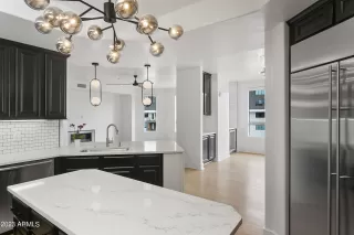 Photo #1: 6522903 Listing