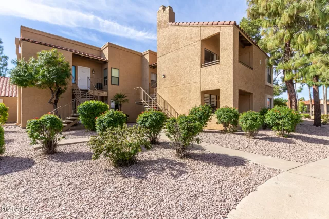 MLS: 6522947 Condo For Sale