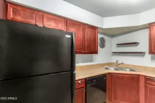 Photo #5: 6522947 Listing