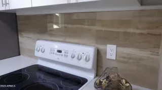 Photo #4: 6522955 Listing