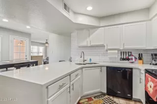 Photo #6: 6523004 Listing