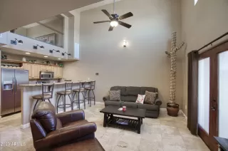 Photo #3: 6523360 Listing
