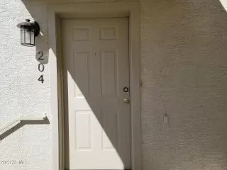 Photo #3: 6523382 Listing