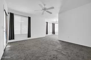 Photo #5: 6523396 Listing