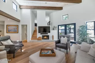 Photo #3: 6523419 Listing