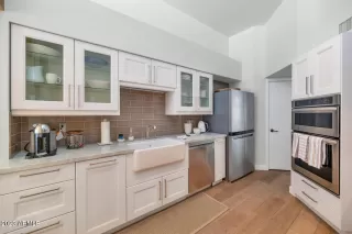 Photo #5: 6523419 Listing