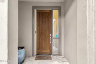 Photo #5: 6523968 Listing