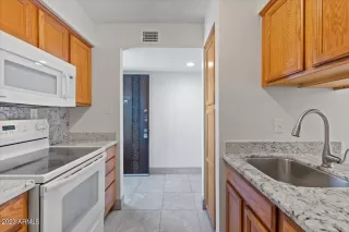 Photo #6: 6524038 Listing