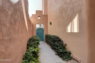 Photo #2: 6524389 Listing