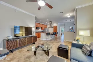 Photo #3: 6524425 Listing