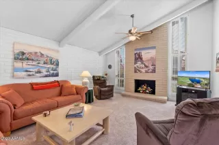 Photo #2: 6524472 Listing 